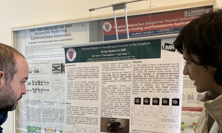 Abdullah Erkam Arslan receives the “best oral presentation” award at the EE Graduates’ Research Conference