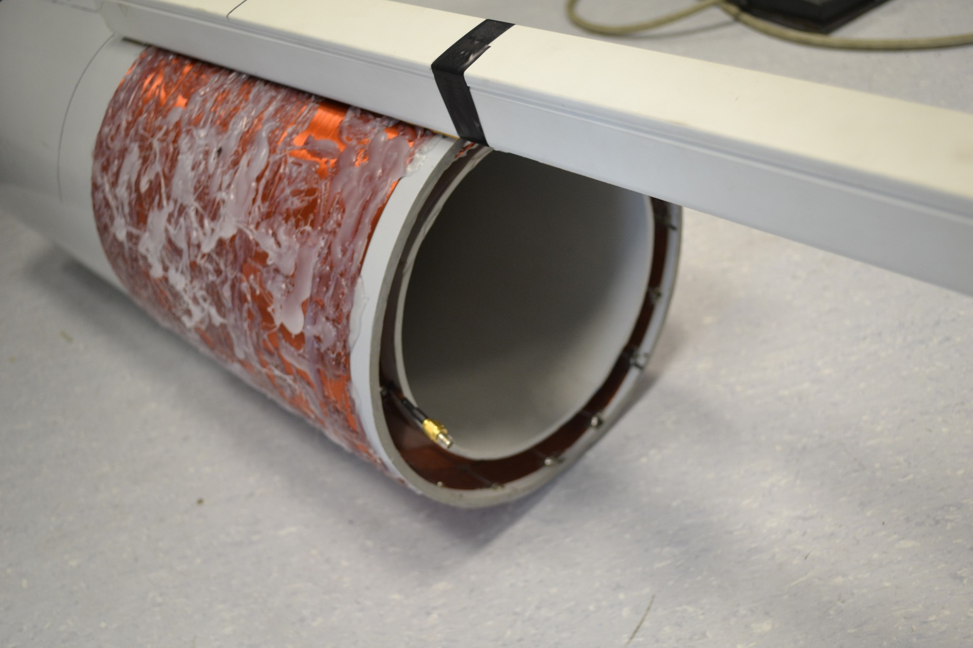 Cylindrical gradient array coil prototype with copper windings